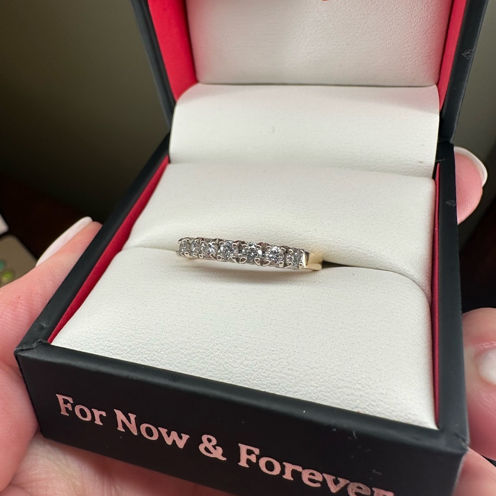 3/4 ct Diamond & 14k Gold wedding anniversary band ring size 6.5!